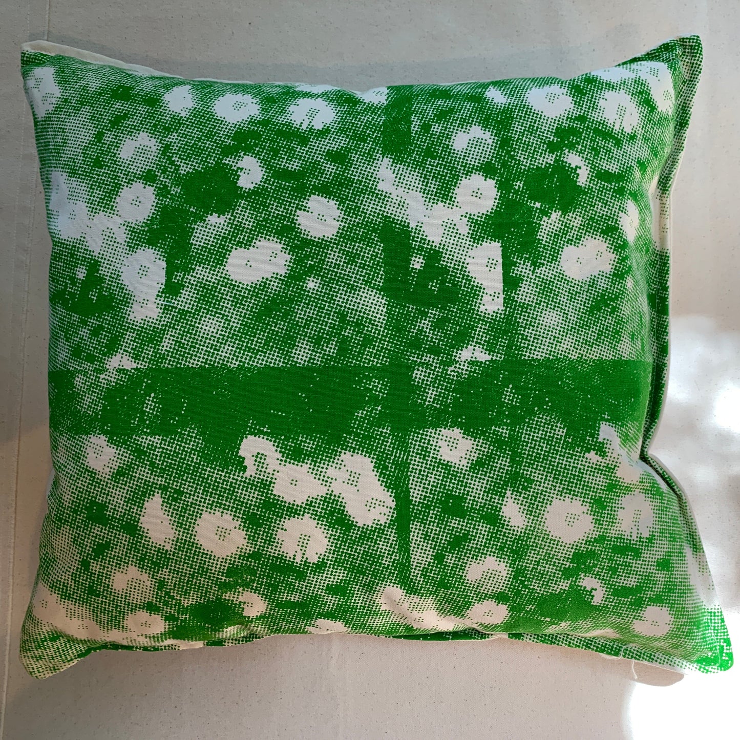 Cushion: Median Meadow