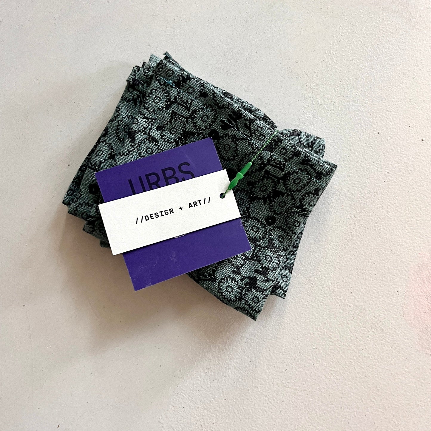 Linen: Blue Daisy Cocktail Napkin Set