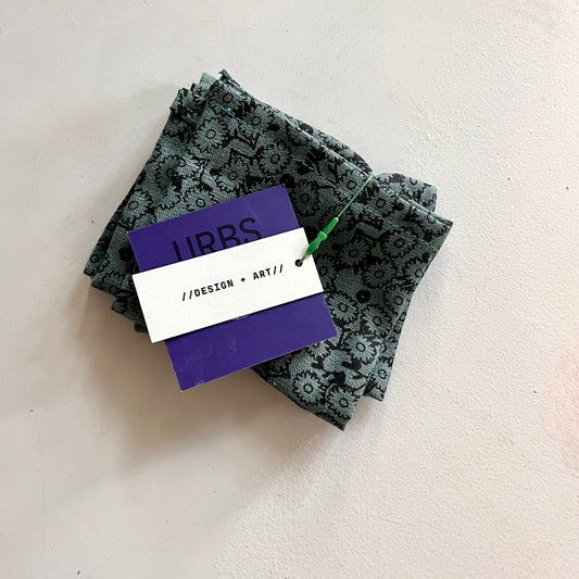 Linen: Blue Daisy Cocktail Napkin Set