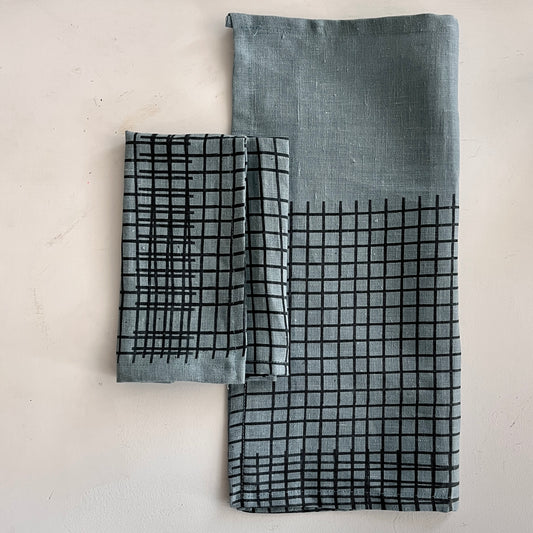 Linen: Break The Grid Blue